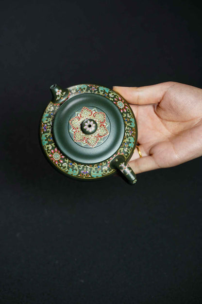 Da Yun Xu Bian Enamel-Decorated Teapot, Mo Lv Ni, 130ml