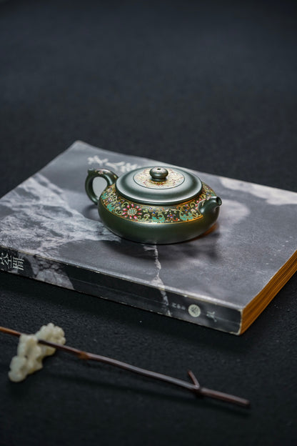 Da Yun Xu Bian Enamel-Decorated Teapot, Mo Lv Ni, 130ml - view 7