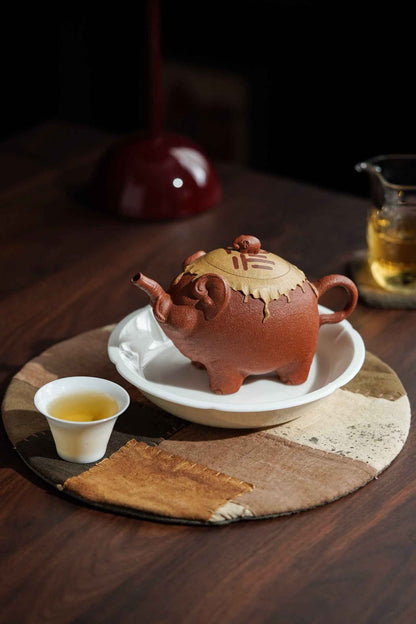 Fu Xiang Elephant Teapot, Jiang Po Ni, 200ml