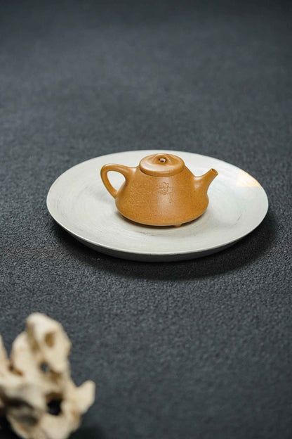 Mini Zi Ye Shi Piao Yixing Teapot, Huang Jin Duan, 90ml
