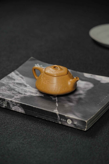 Hexagonal Le Piao Teapot, Huang Jin Duan Ni, 150ml
