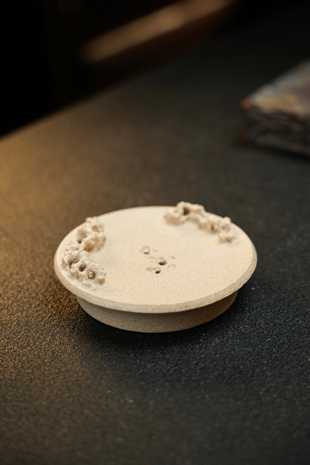 Xian Rui Taihu Rock Teapot Stand - view 1